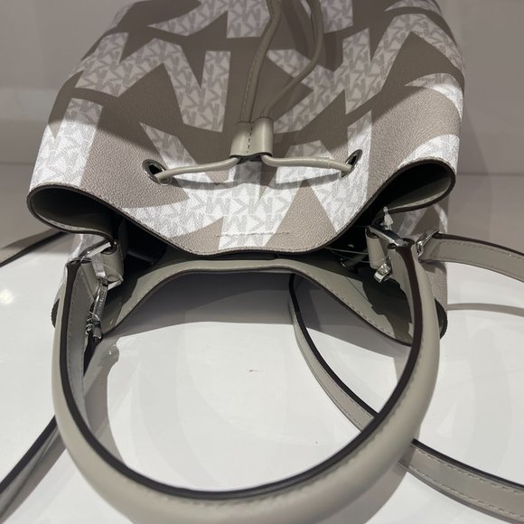 Michael Kors L Graphic Logo Backpack MK White Grey main image 8